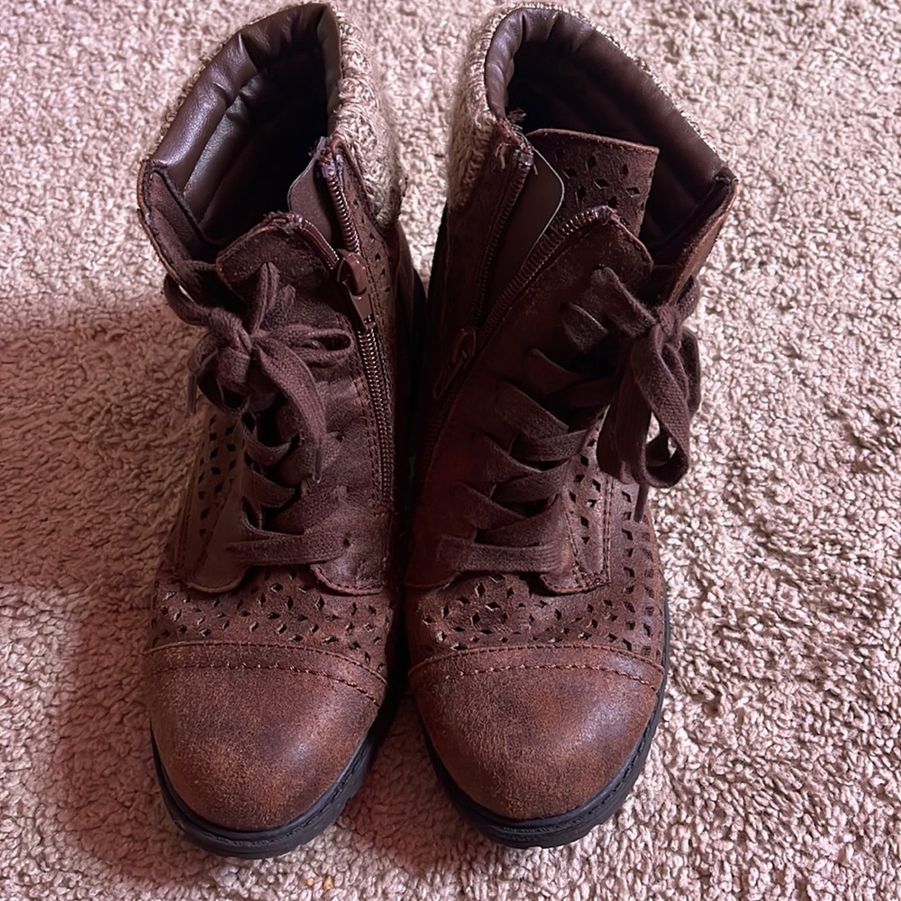Like new boots